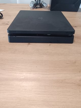 PS4 slim