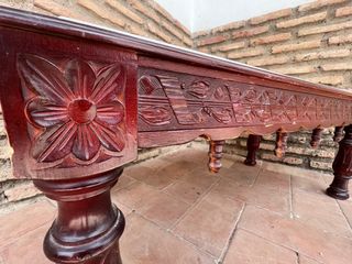 Mesa madera antigua de marmol