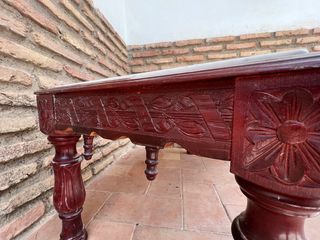 Mesa madera antigua de marmol