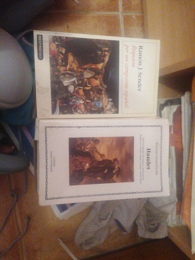 REQUIEM PER UN CONTADINO E UN BORGO