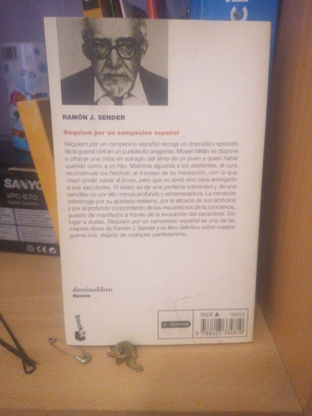 REQUIEM PER UN CONTADINO E UN BORGO