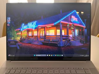 HP Envy 16 i7-13700H 32GB RTX 4060 2TB SSD