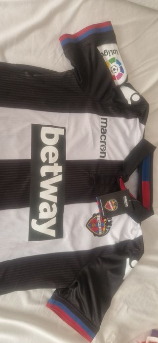 Camiseta Levante