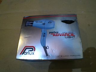 Secador de Pelo Ionico y Cerámico Parlux Advance