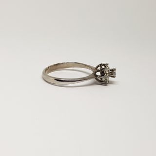 Anillo oro Blanco Flor Diamantes