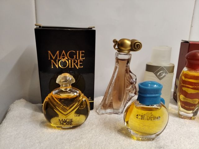 Miniaturas de perfume nuevas.