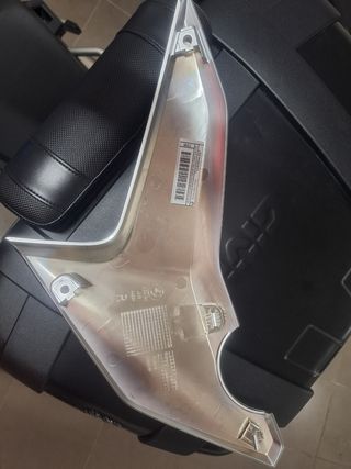 Aleta carenado BMW gs 850 rallye o cambio por izqu
