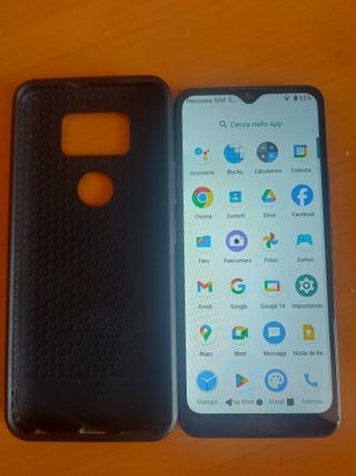 Smartphone Cricket Ovation 2-32GB Con custodia