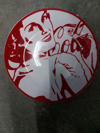 Plato de Coca cola