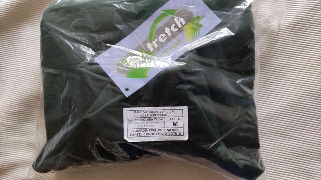 Sueter cuello cisne nuevo talla M para clima ext