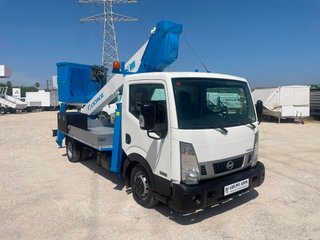 NISSAN NT400 CESTA TELESCOPICA SOCAGE 2018