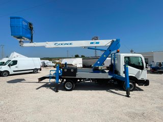 NISSAN NT400 CESTA TELESCOPICA SOCAGE 2018