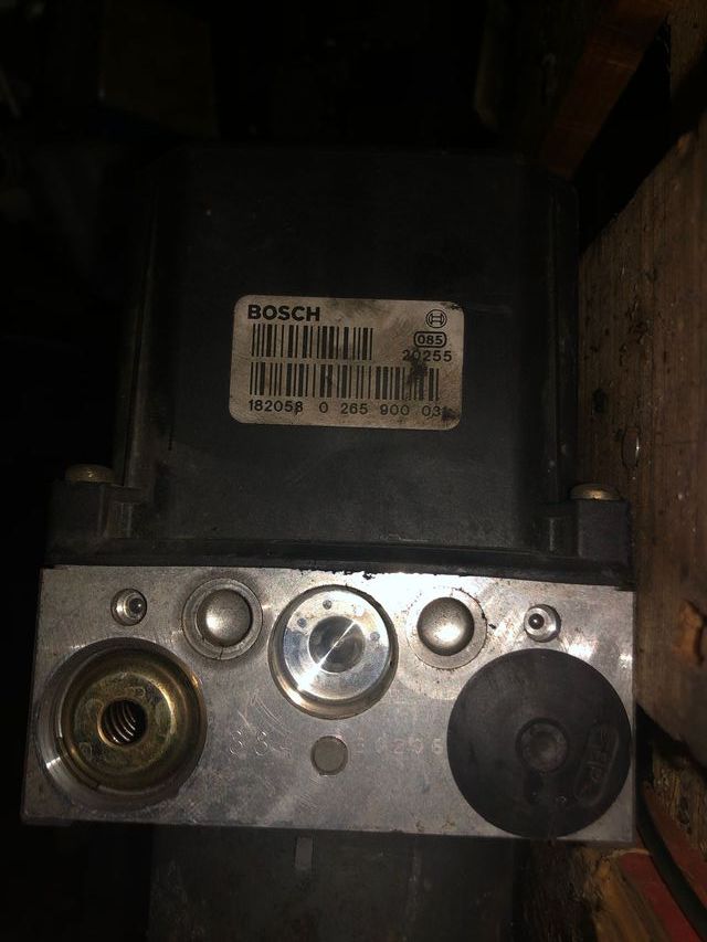 abs alfa romeo 147 ref: 0265900031 bosch