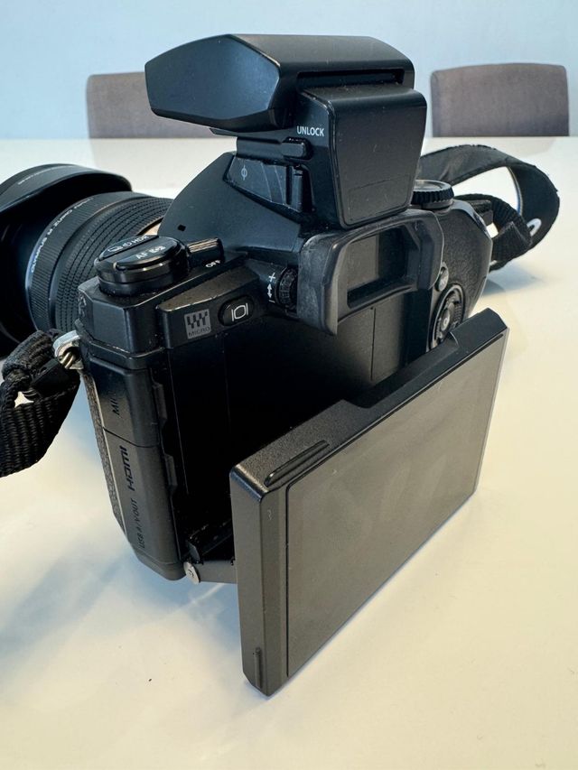 Olympus EM1 OM-D 4/3