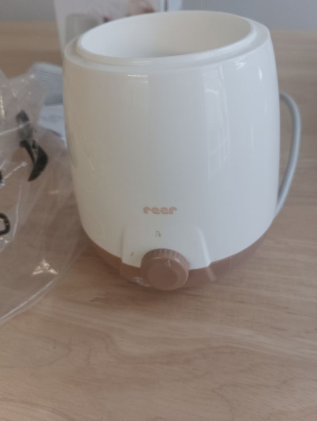 Calienta biberones Reer