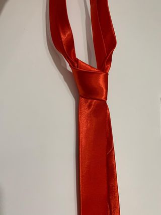 Corbata roja