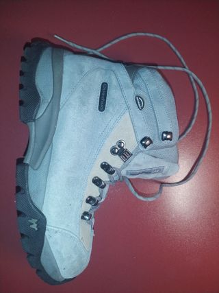 Botas de montaña