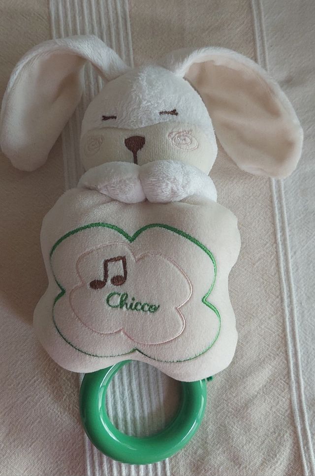 Conejo musical Chicco