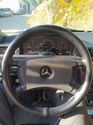 Mercedes-Benz Classe T 1990