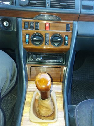 Mercedes-Benz Classe T 1990