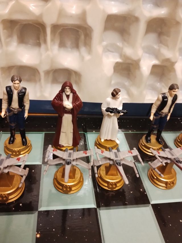 Antigua licorera y vasos vintage