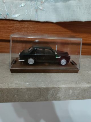 Modellino Alfa Romeo 1900 Polizia Brumm 