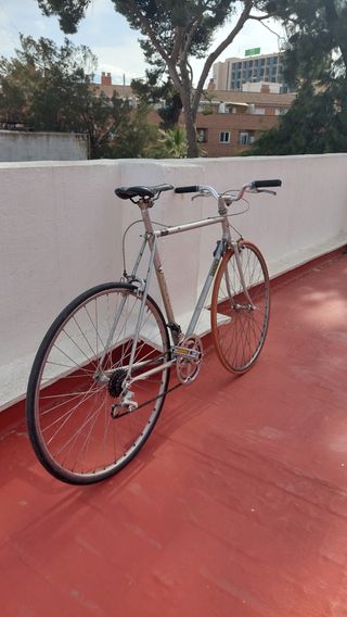 Bici antigua vintage reformada