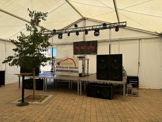 Tarimas/escenario