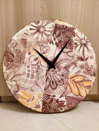 Orologio da parete fatto a mano