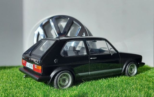 Volkswagen Golf GTI 1/24