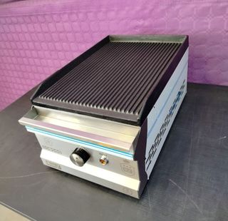 🏮​​​TA∥ Plancha Hierro 30 cm Ranurada
