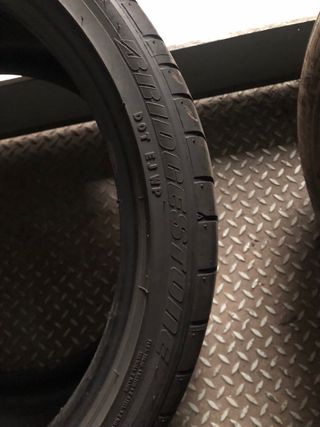 Neumaticos 305/30 ZR 19 102Y
