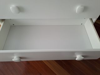 Cómoda blanca