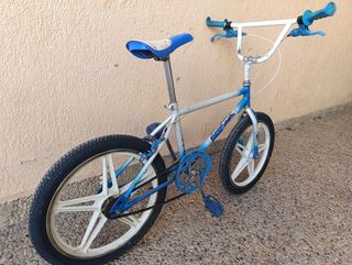 Bici BMX Esmaltina