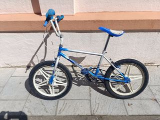 Bici BMX Esmaltina