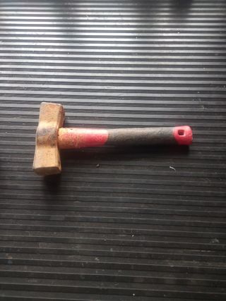 Maza   de hierro para obra