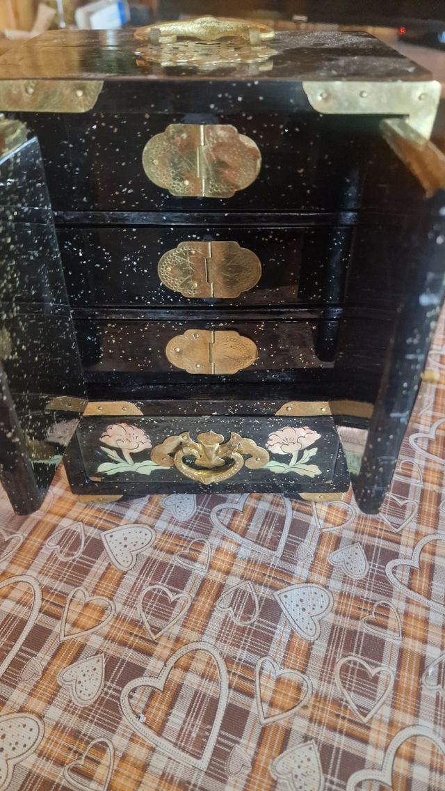 Antiguo joyero años 60