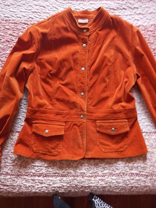 Casaca anaranjada original