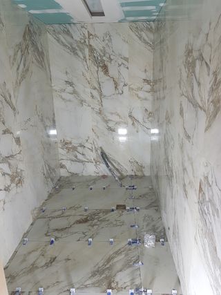 ALBAÑIL Y ALICATADOR