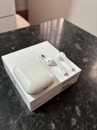 Airpods 1ª generación a reparar auricular izdo