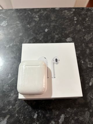 Airpods 1ª generación a reparar auricular izdo