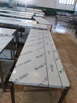 MESA DE ACERO LARGA INOX
