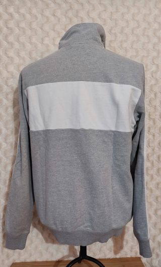 Chaqueta Adidas Originals talla M como nueva