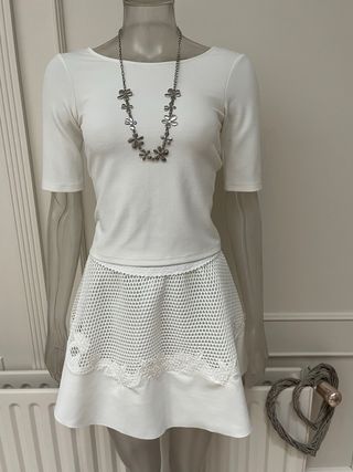 Conjunto falda vuelo red y top espalda cruzada