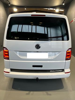 Volkswagen Multivan Highline 2.0 TDI 2015