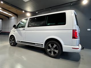 Volkswagen Multivan Highline 2.0 TDI 2015