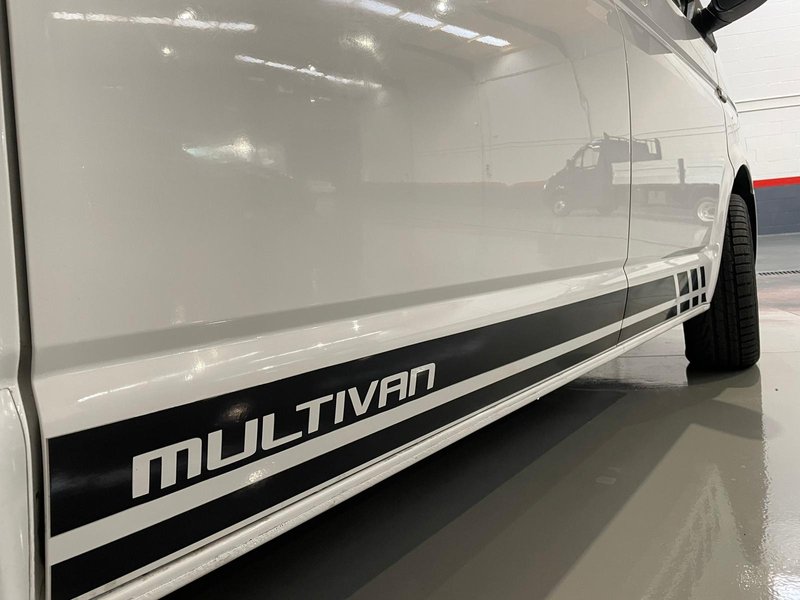 Volkswagen Multivan 2015, foto 12