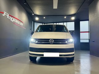 Volkswagen Multivan Highline 2.0 TDI 2015