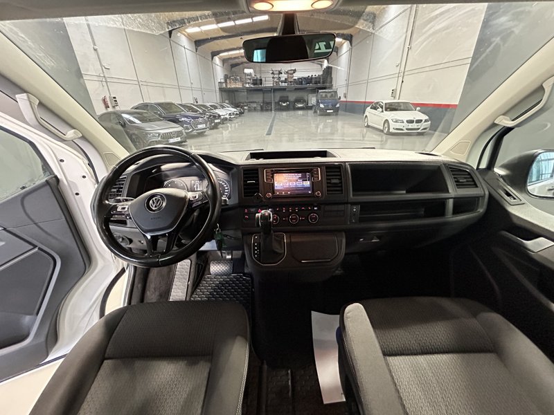 Volkswagen Multivan 2015, foto 29