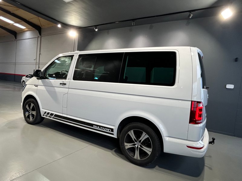Volkswagen Multivan 2015, foto 27